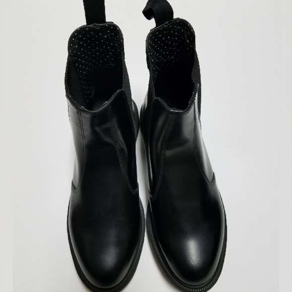 New Dr. Martens Flora Black Chelsea Boot 8 - Picture 3 of 6